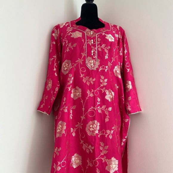 Punjabi silk suit - Picture 4 of 4